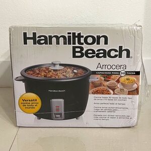 Brand New HAMILTON BEACH 30 Cup Rice Cooker Black
